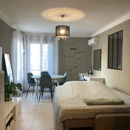Nice West Cosy Flat Balcony, Near Airport, Train, Beach, Public Transport, Supermarket, Comfortable And Well Equipped Apartment Luaran gambar