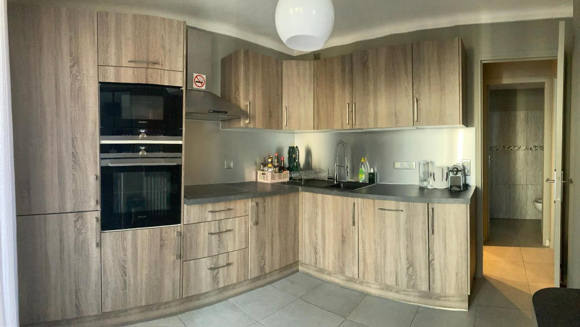 Nice West Cosy Flat Balcony, Near Airport, Train, Beach, Public Transport, Supermarket, Comfortable And Well Equipped Apartment Luaran gambar