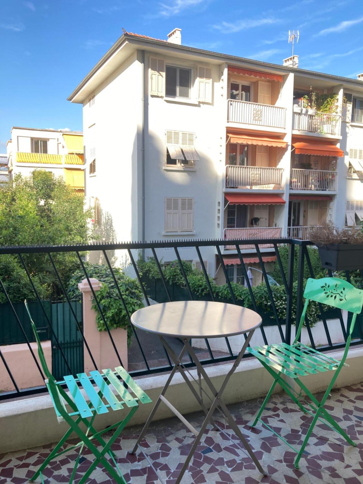 Nice West Cosy Flat Balcony, Near Airport, Train, Beach, Public Transport, Supermarket, Comfortable And Well Equipped Apartment Luaran gambar