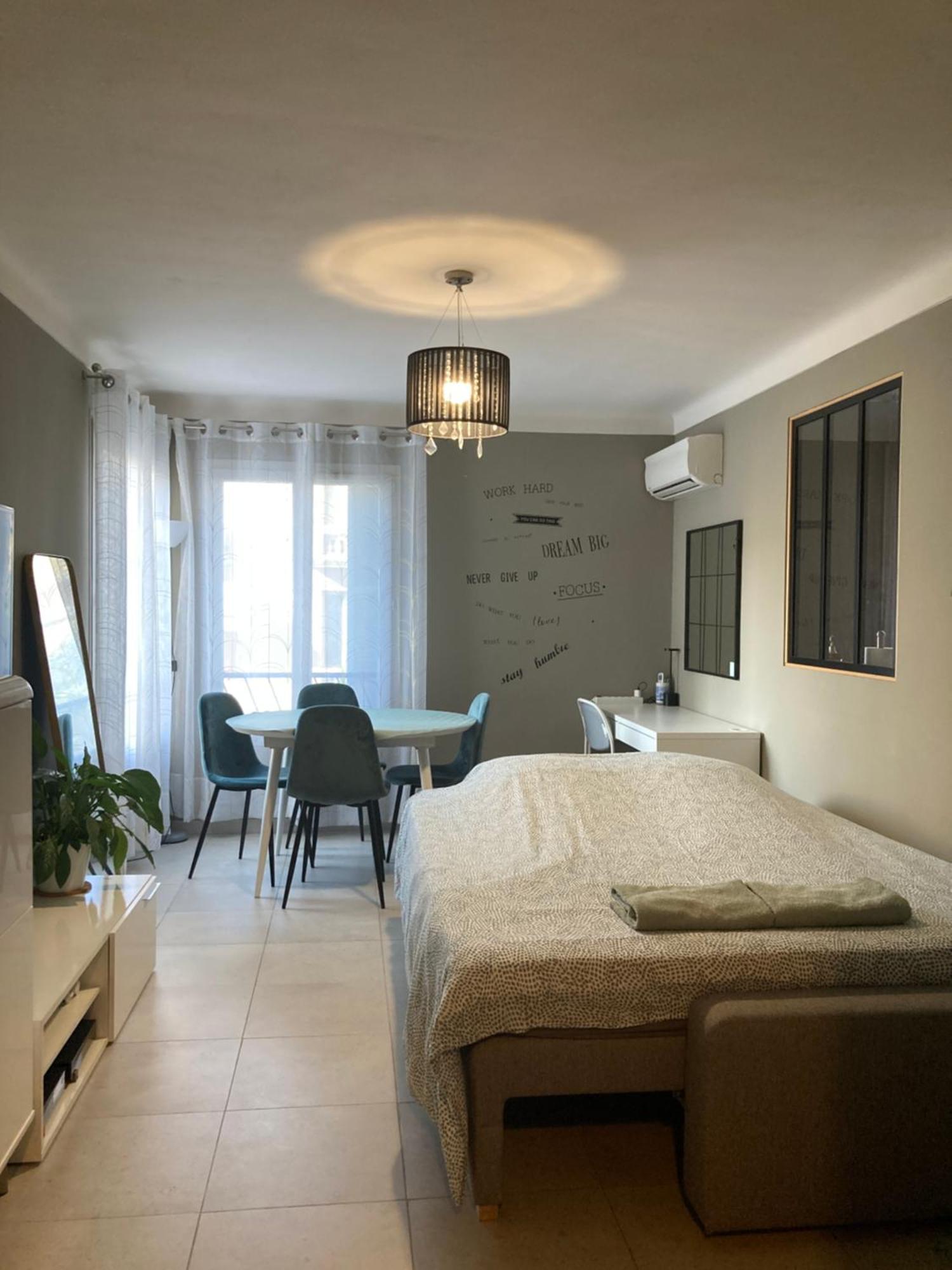 Nice West Cosy Flat Balcony, Near Airport, Train, Beach, Public Transport, Supermarket, Comfortable And Well Equipped Apartment Luaran gambar
